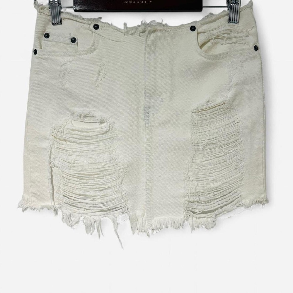Carmar white distressed denim mini skirt - Sz 25